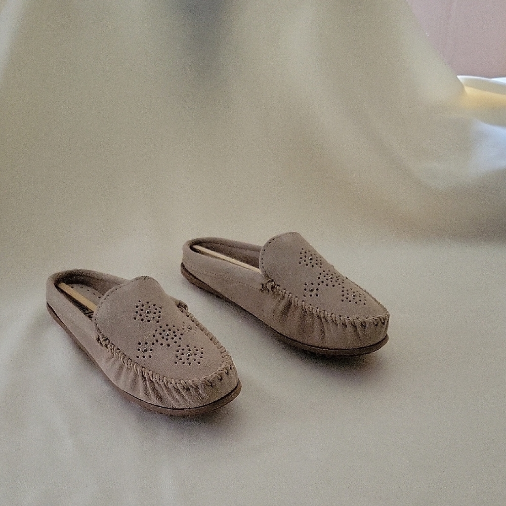 Tan Moccasin Shoes with Classic Design